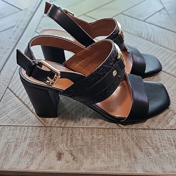 Tommy Hilfiger Women's Block Heel Slide Block Heel Gold Logo Stacked Heel - Picture 5 of 10